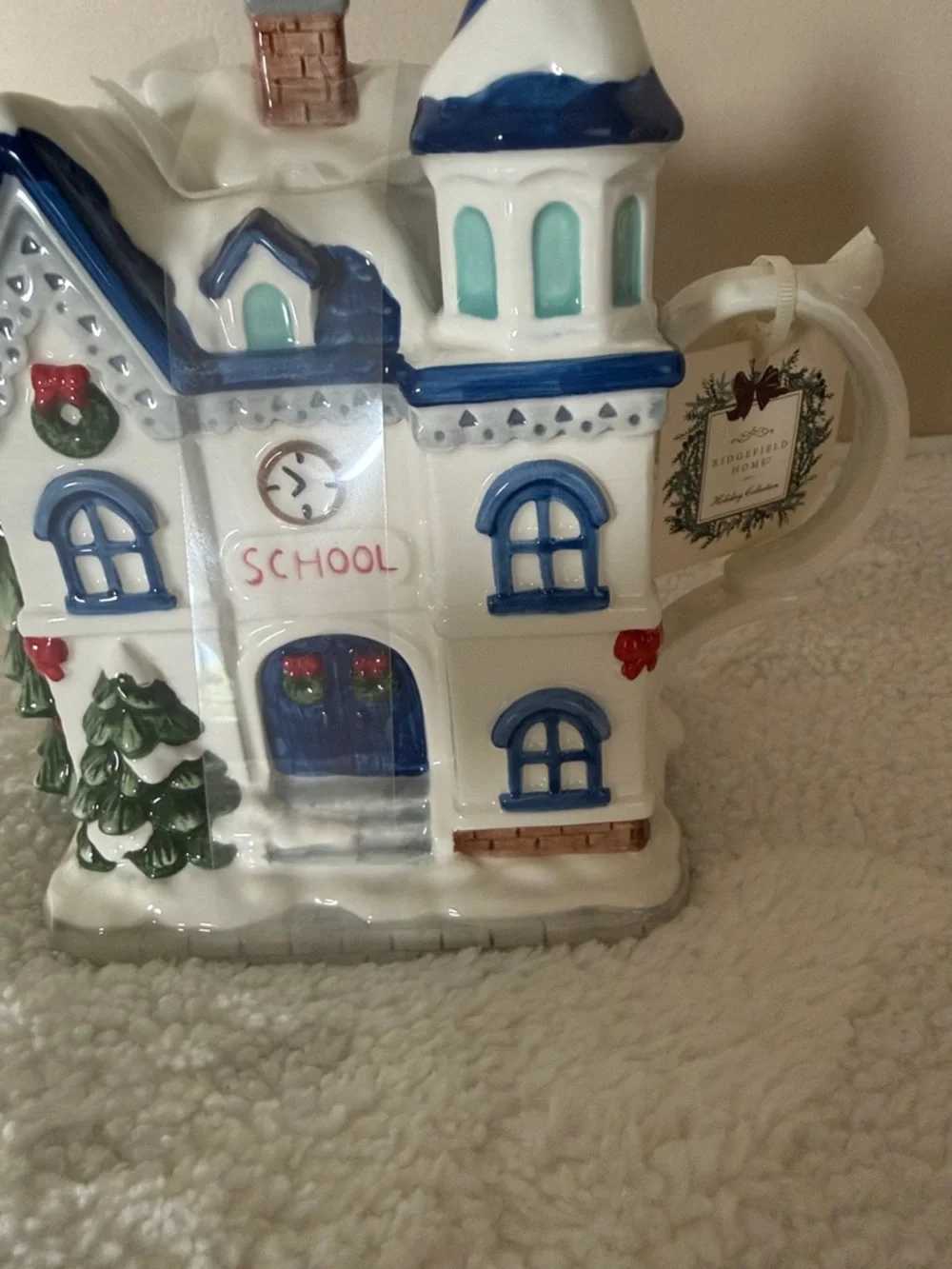 Ridgefield Home Holiday Christmas 🎄 School Teapot NEW!